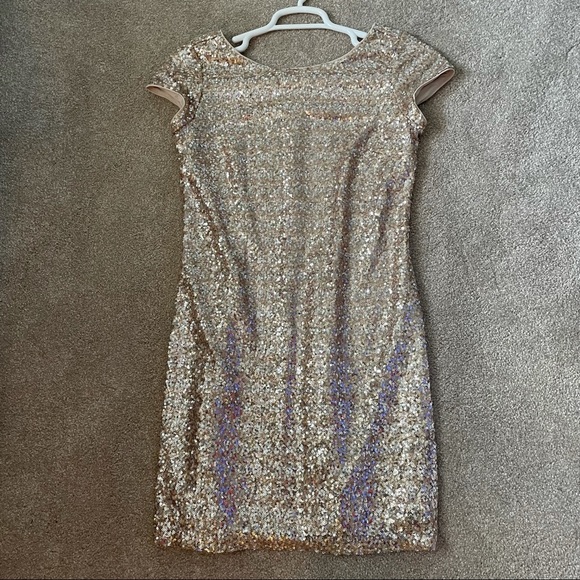 gold sequin dress white house black market Karma Long Sleeve Keyhole Back Sequin Dress Gold